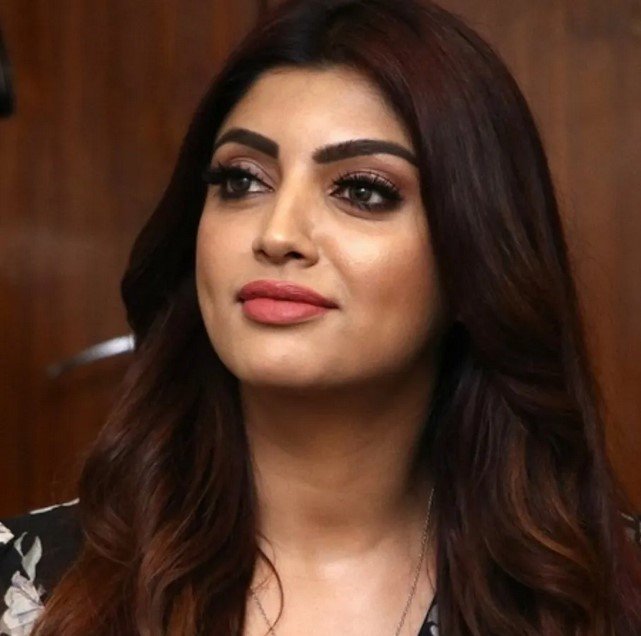 Akanksha Puri - Wikiunfold.com